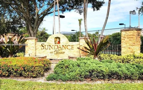 2926 S University Dr #6102