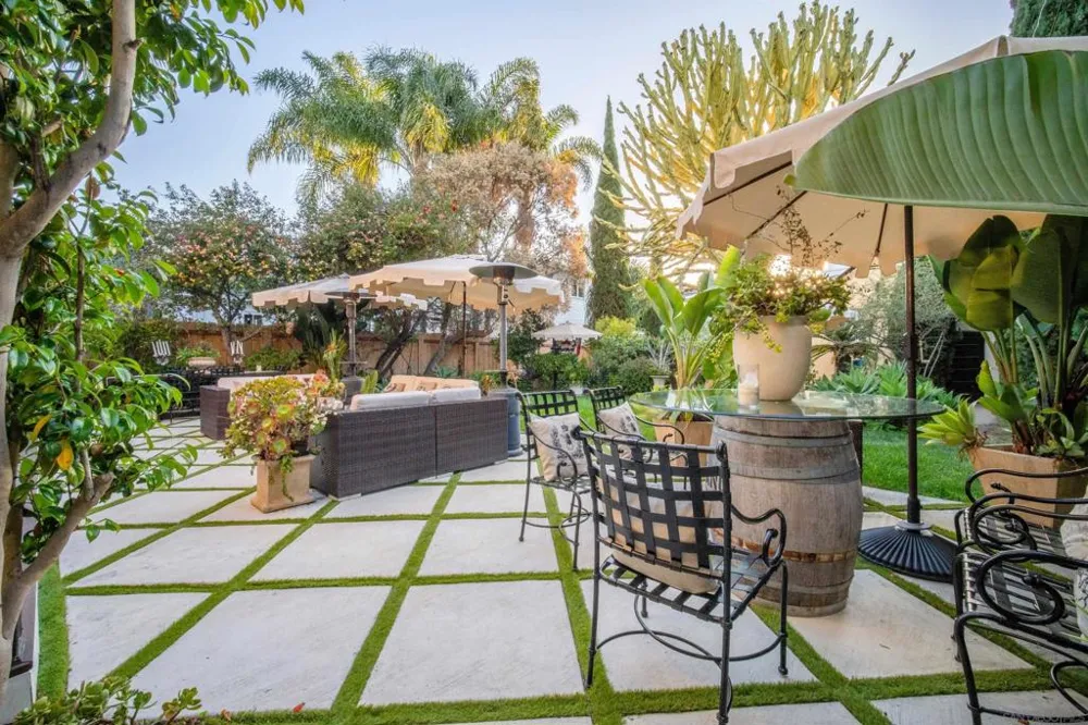 340 B Ave Coronado, CA 92118
