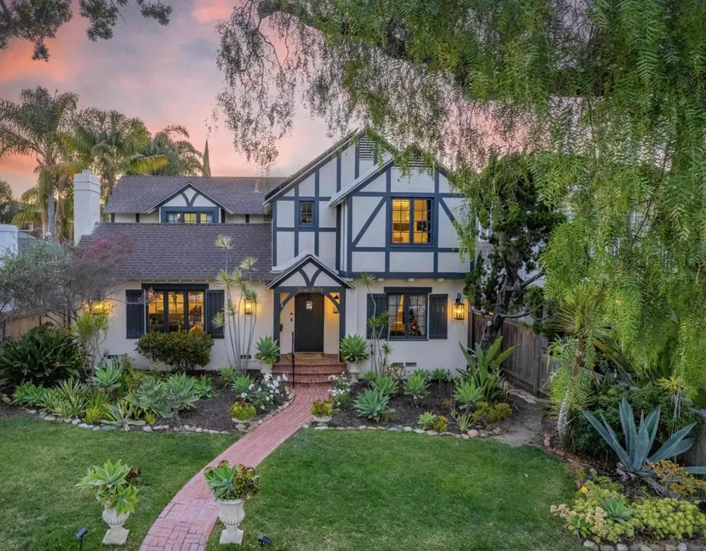 340 B Ave Coronado, CA 92118