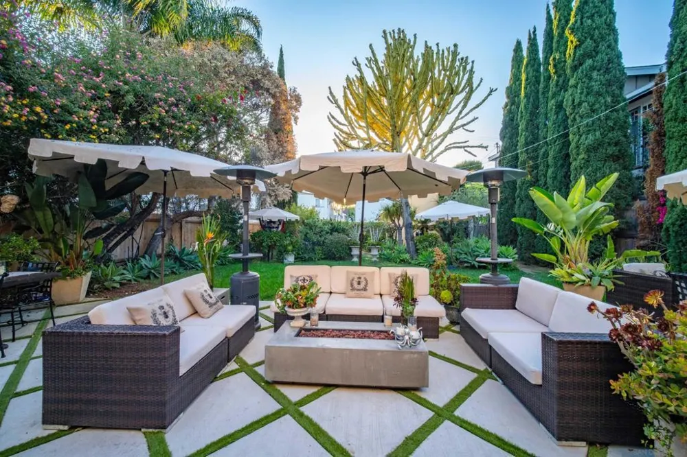 340 B Ave Coronado, CA 92118