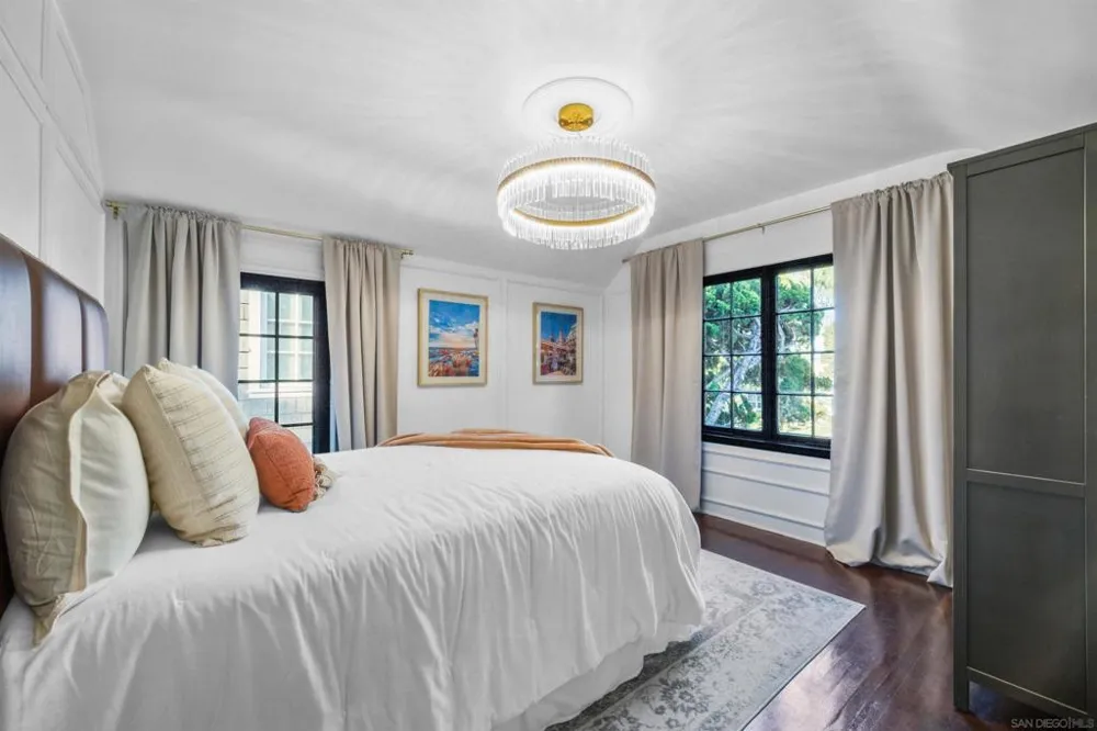 340 B Ave Coronado, CA 92118