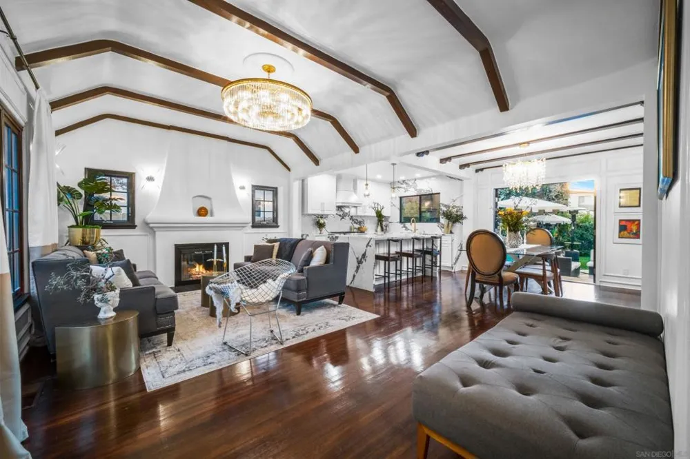 340 B Ave Coronado, CA 92118