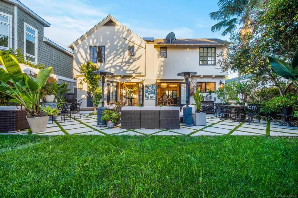 340 B Ave Coronado, CA 92118