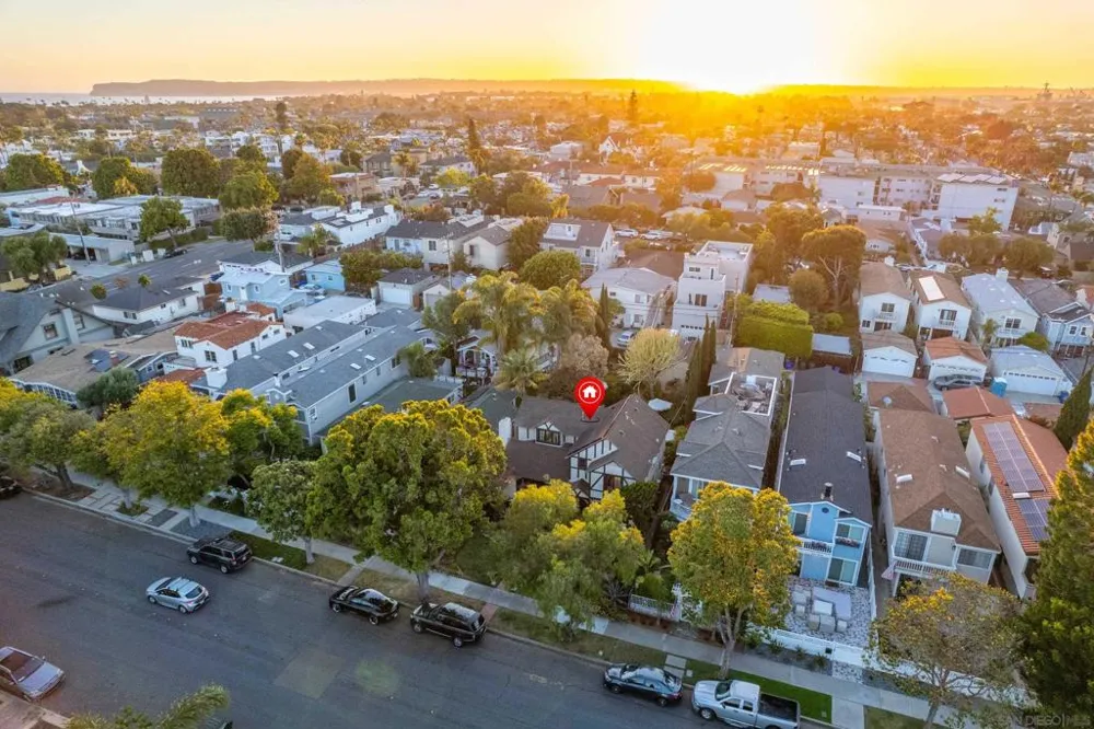 340 B Ave Coronado, CA 92118
