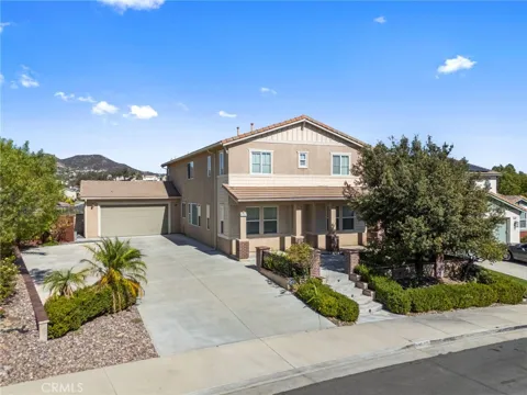 23352 Caliente Springs