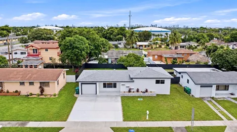19201 NW 10th Ct