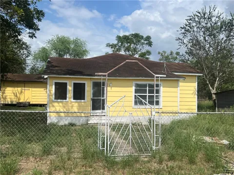 122 Flournoy Street