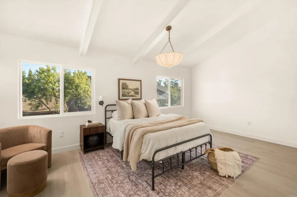 318 Windyridge Escondido, CA 92026