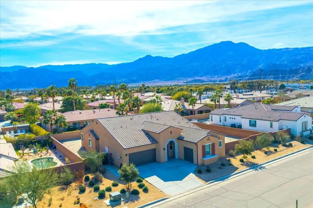 81835 Vida Bella Drive La Quinta, CA 92253
