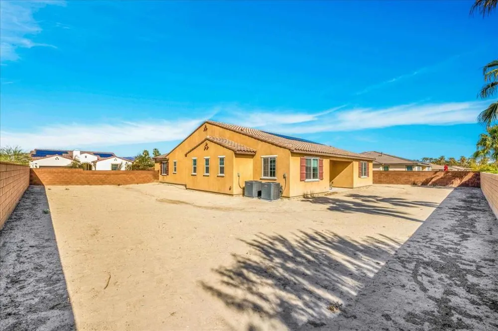 81835 Vida Bella Drive La Quinta, CA 92253