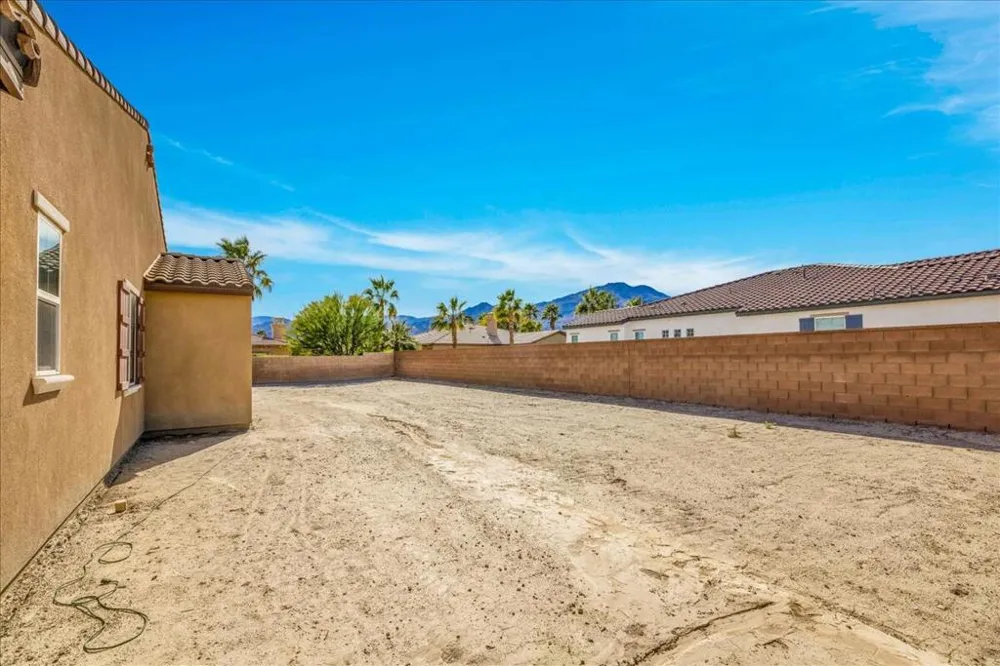 81835 Vida Bella Drive La Quinta, CA 92253