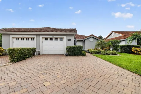 7136 Summer Tree Drive