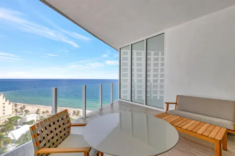 525 FORT LAUDERDALE BEACH BOULEVARD #1704