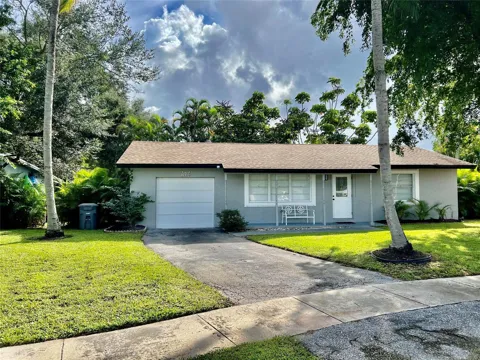 18435 Spanish Isles Court