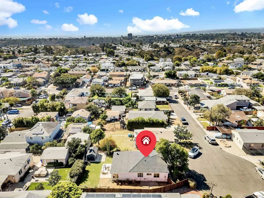 6647 Bell Court San Diego, CA 92111
