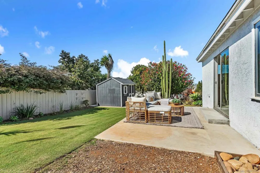 6647 Bell Court San Diego, CA 92111