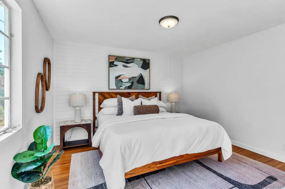 6647 Bell Court San Diego, CA 92111