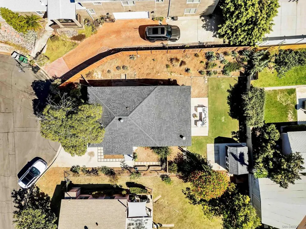 6647 Bell Court San Diego, CA 92111