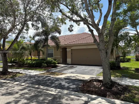 1876 Andromeda Ln #1876