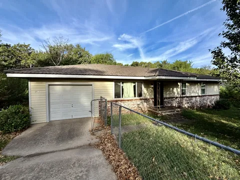 133 W Oak Hill Circle E