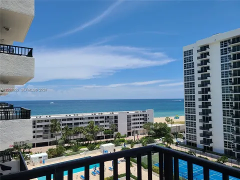 531 Ocean Blvd #1102
