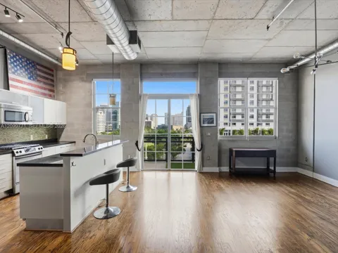 410 NW 1st Ave #604