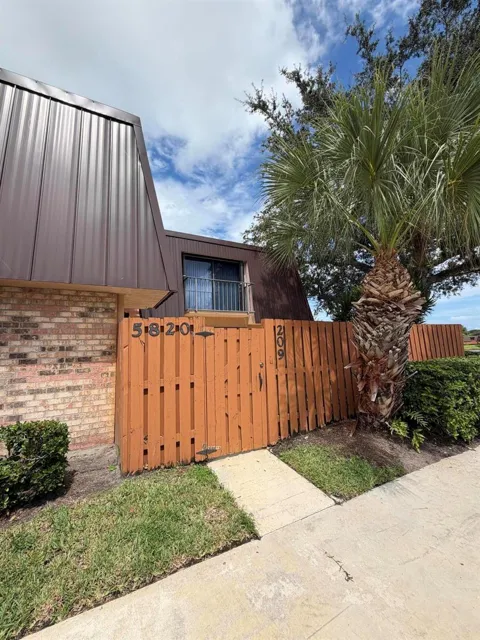 5820 SE WINDSONG LANE #209