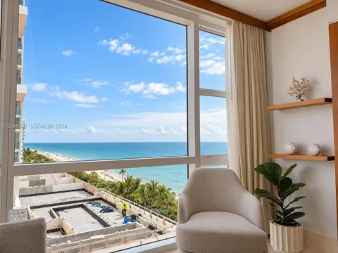 6801 Collins Ave #802