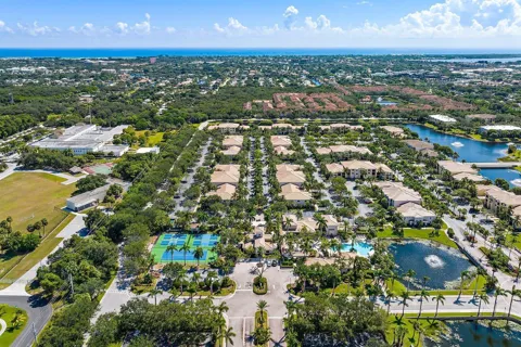 3023 Alcazar Place #206
