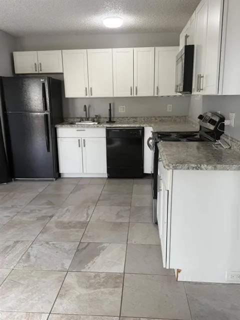 645 EXECUTIVE CENTER DRIVE #R205