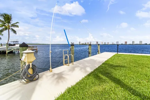 1045 LAKE SHORE DRIVE #105
