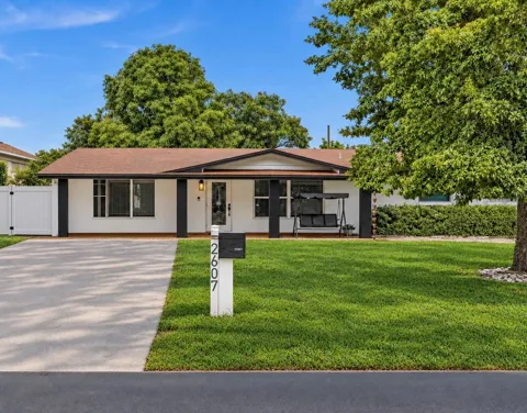 2607 SW 13TH COURT