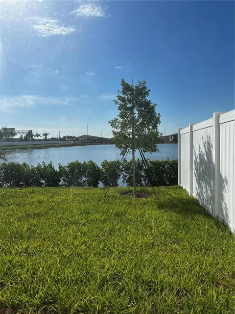 3236 W 114th Ter