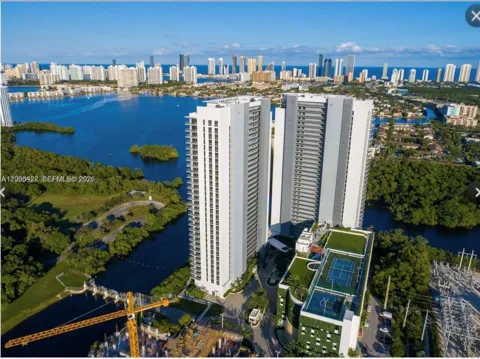 16385 Biscayne Blvd #1006