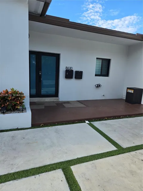 8630 SW 20th St #main front