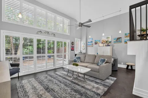 884 SE 19th Avenue #10