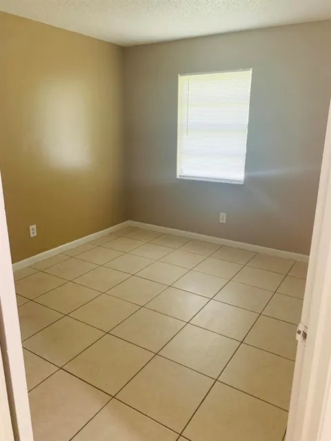 3370 NW 40th Drive