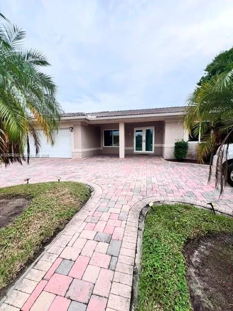 16764 Golfview Dr