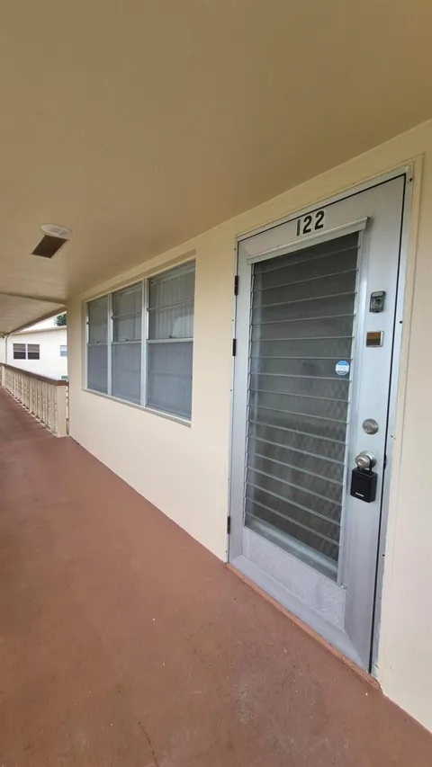122 Canterbury E