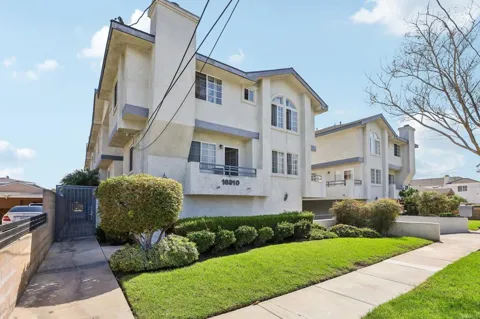 16910 S Dalton Avenue #8
