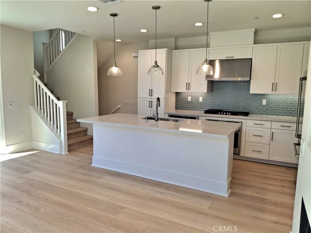 3572 Via Nido Carlsbad, CA 92009