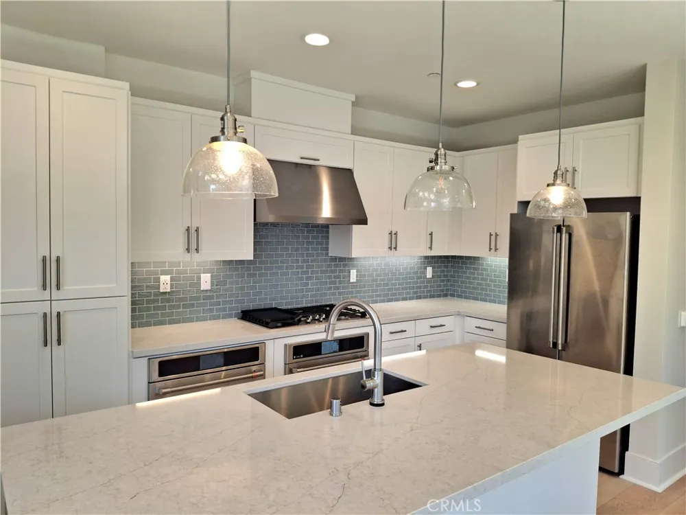 3572 Via Nido Carlsbad, CA 92009