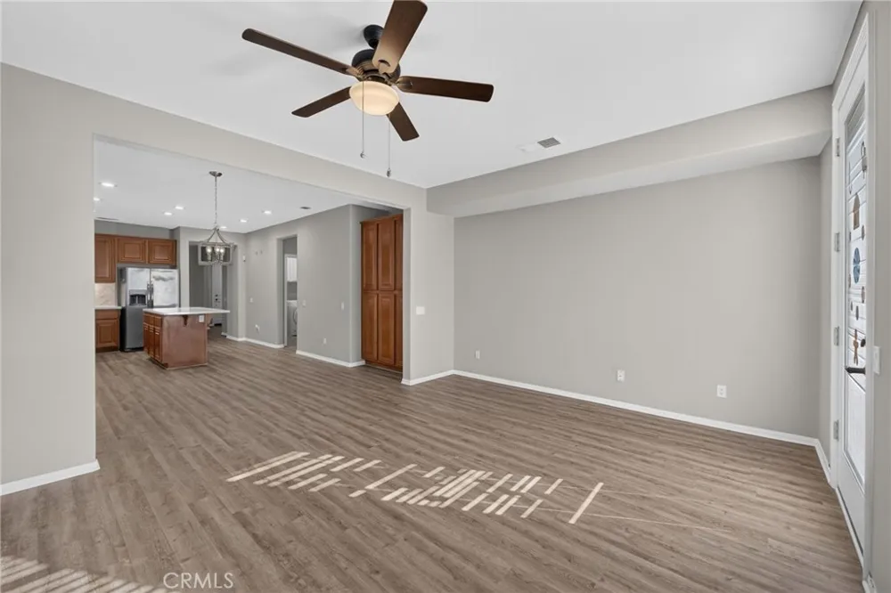 868 White Pepper Hemet, CA 92545