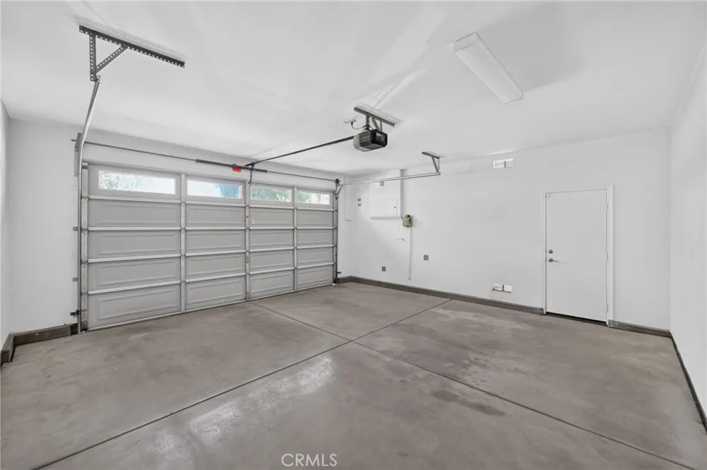 868 White Pepper Hemet, CA 92545