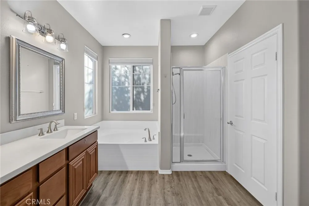868 White Pepper Hemet, CA 92545