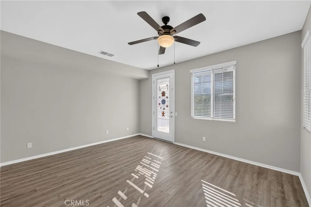 868 White Pepper Hemet, CA 92545