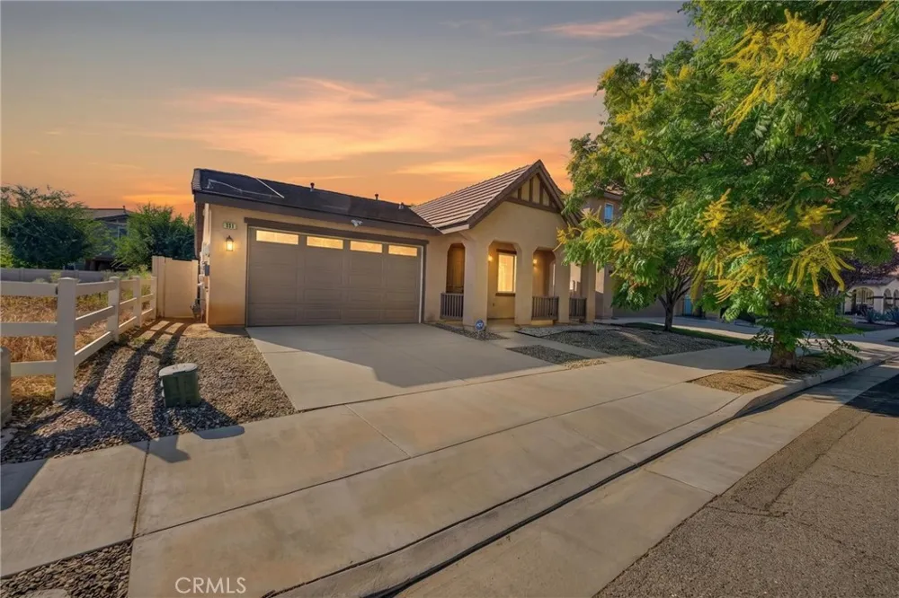 868 White Pepper Hemet, CA 92545