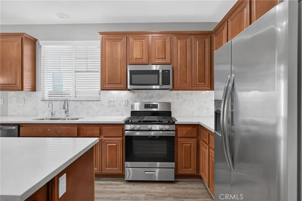 868 White Pepper Hemet, CA 92545