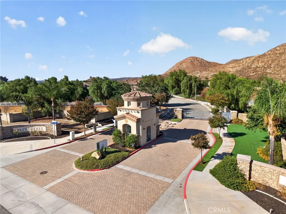 868 White Pepper Hemet, CA 92545
