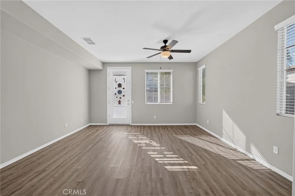 868 White Pepper Hemet, CA 92545